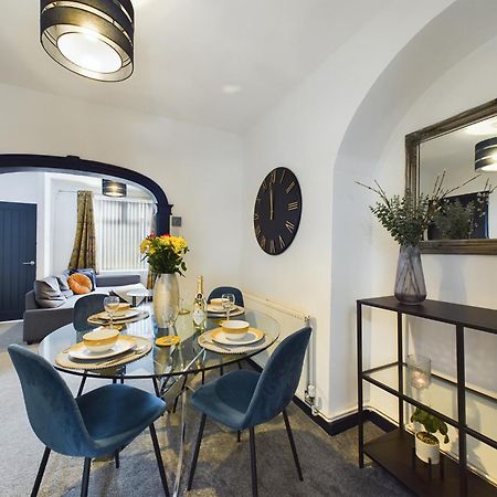 Charming Apartments - Cosy Retreat - Short Drive To City Centre - Free Parking ลิเวอร์พูล ภายนอก รูปภาพ