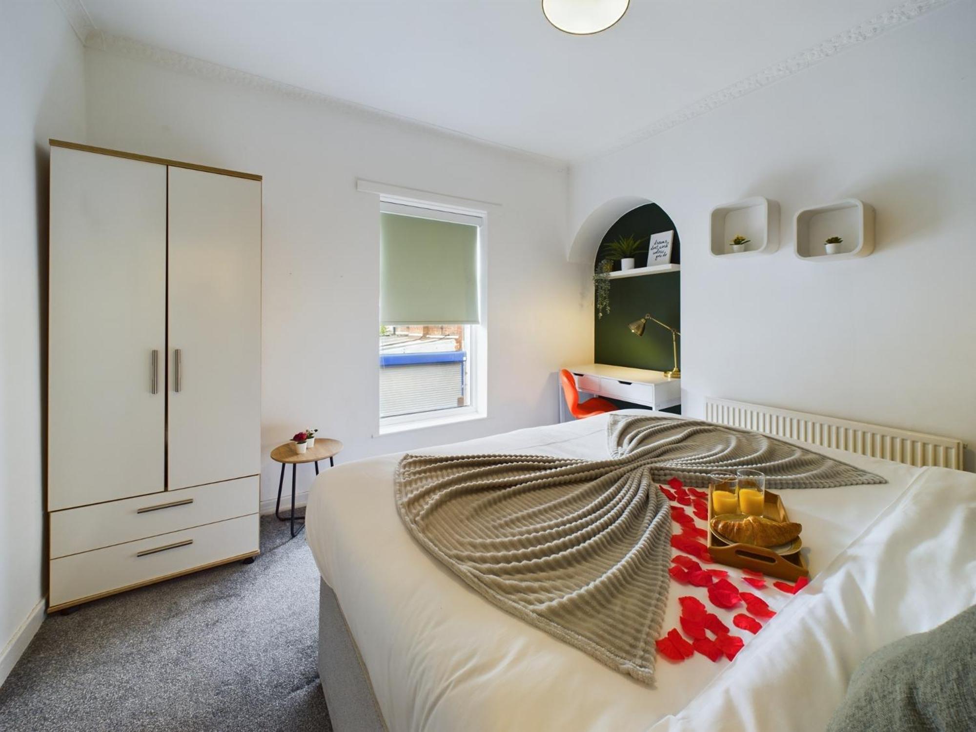 Charming Apartments - Cosy Retreat - Short Drive To City Centre - Free Parking ลิเวอร์พูล ภายนอก รูปภาพ